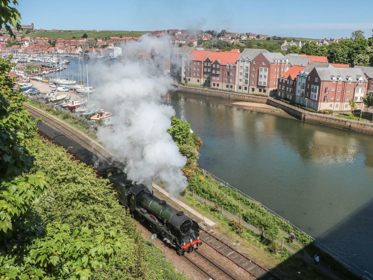 Ferienwohnung Tornado Engine Shed Whitby Exterior foto